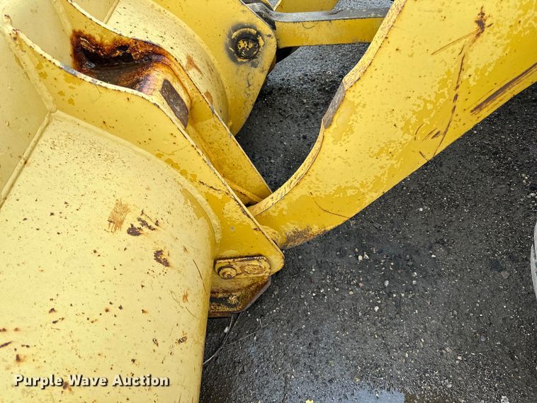 image for item DP8377 1999 Komatsu  WA320-3MC wheel loader