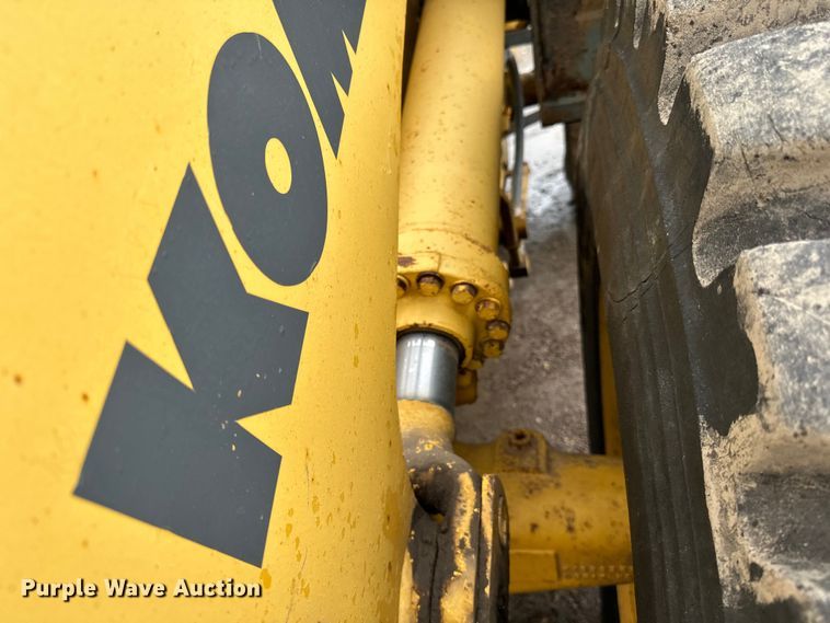 image for item DP8377 1999 Komatsu  WA320-3MC wheel loader