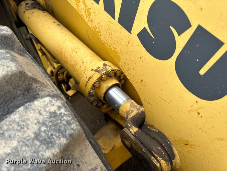 image for item DP8377 1999 Komatsu  WA320-3MC wheel loader