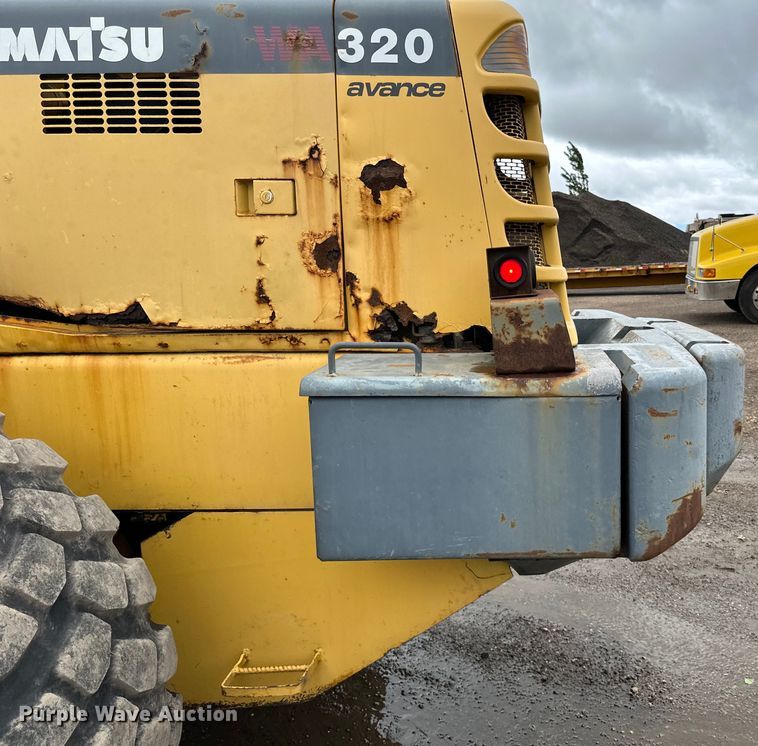 image for item DP8377 1999 Komatsu  WA320-3MC wheel loader