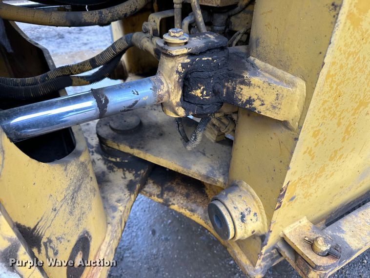 image for item DP8377 1999 Komatsu  WA320-3MC wheel loader