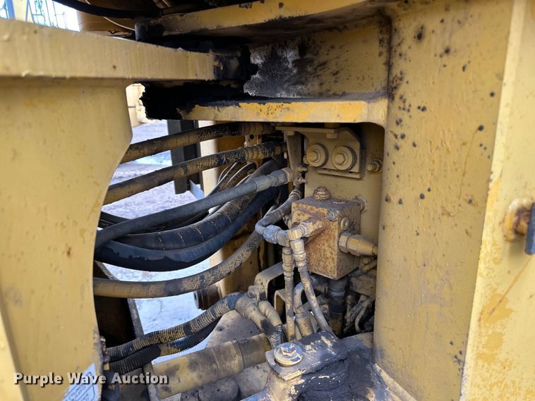 image for item DP8377 1999 Komatsu  WA320-3MC wheel loader