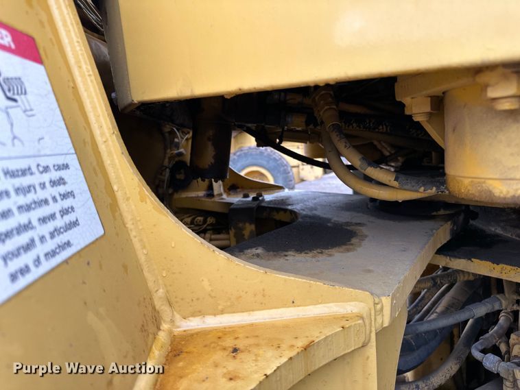image for item DP8377 1999 Komatsu  WA320-3MC wheel loader