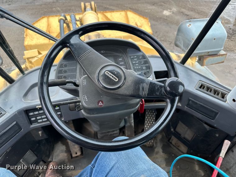 image for item DP8377 1999 Komatsu  WA320-3MC wheel loader