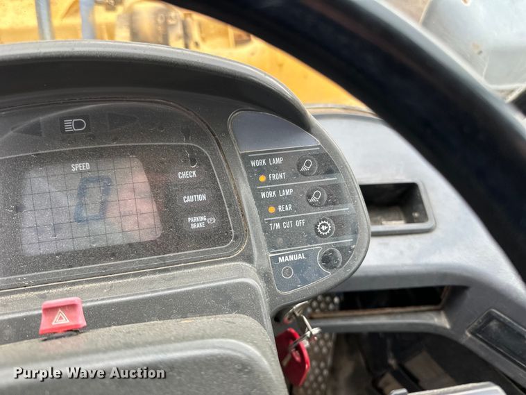 image for item DP8377 1999 Komatsu  WA320-3MC wheel loader