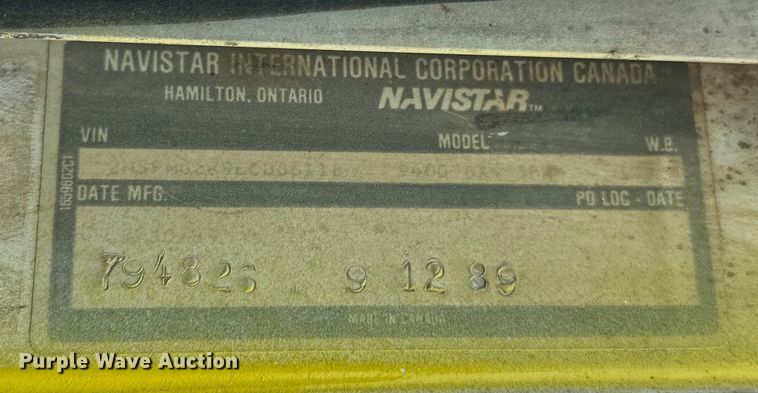 image for item DP8380 1990 International  9400 semi truck