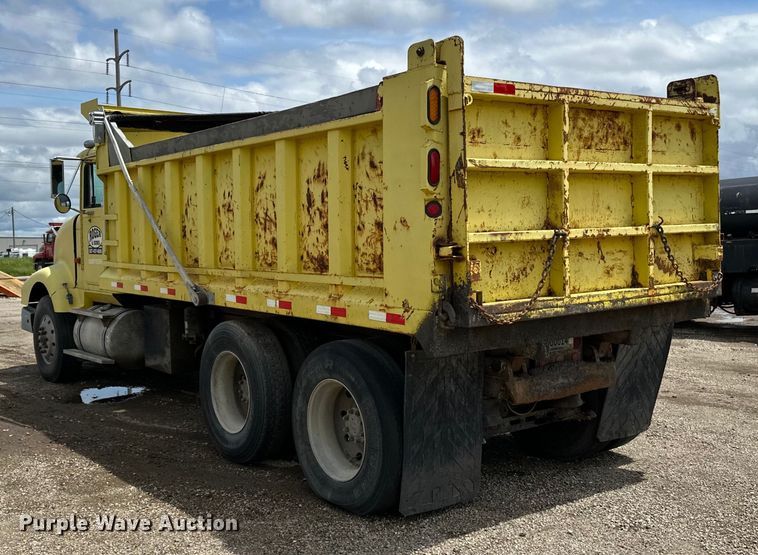image for item DP8384 1992 International  9200 dump truck