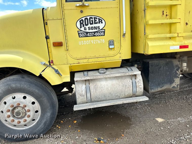 image for item DP8384 1992 International  9200 dump truck