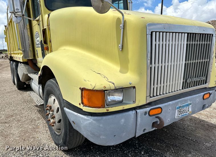 image for item DP8384 1992 International  9200 dump truck