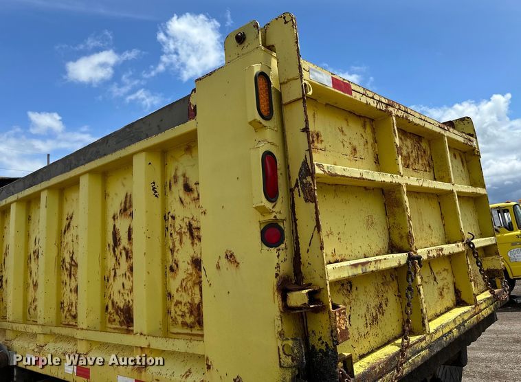 image for item DP8384 1992 International  9200 dump truck