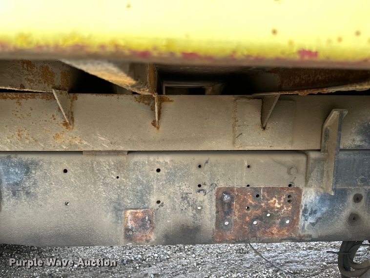 image for item DP8384 1992 International  9200 dump truck