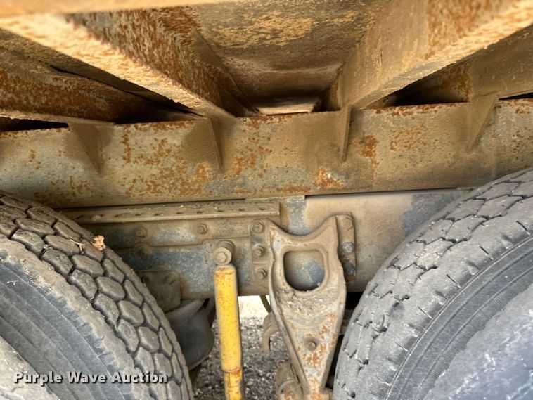 image for item DP8384 1992 International  9200 dump truck