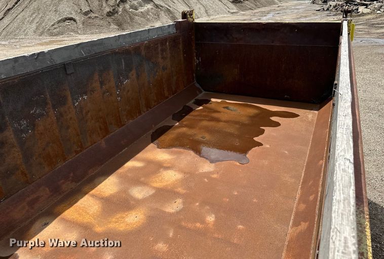 image for item DP8384 1992 International  9200 dump truck