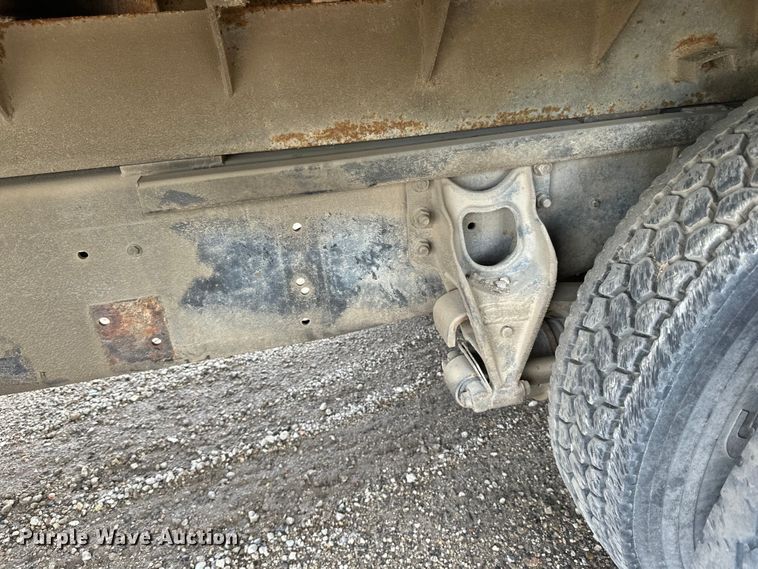 image for item DP8384 1992 International  9200 dump truck