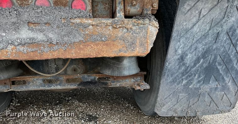 image for item DP8384 1992 International  9200 dump truck