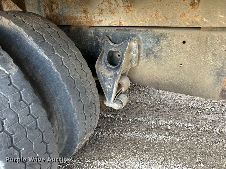 image for item DP8384 1992 International  9200 dump truck