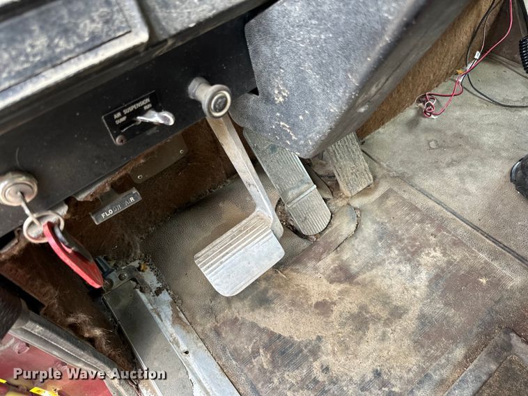 image for item DP8384 1992 International  9200 dump truck