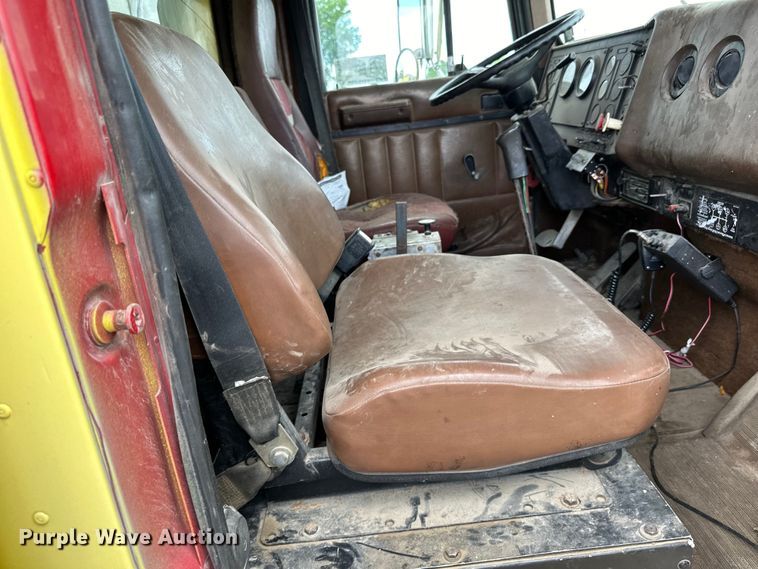 image for item DP8384 1992 International  9200 dump truck