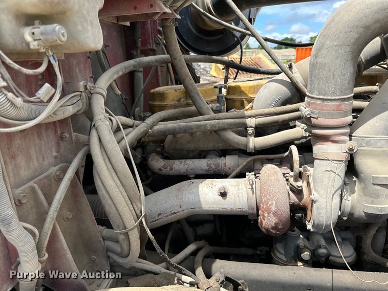 image for item DP8384 1992 International  9200 dump truck