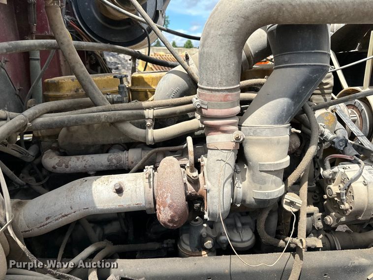 image for item DP8384 1992 International  9200 dump truck