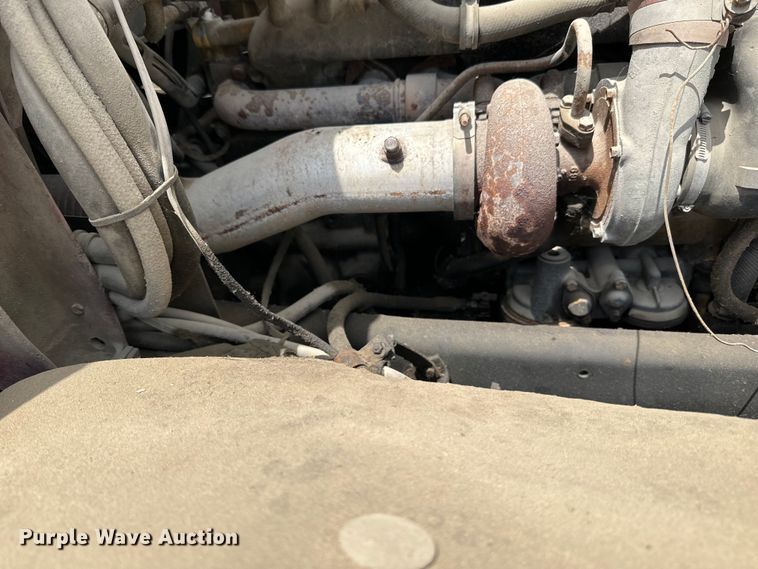 image for item DP8384 1992 International  9200 dump truck