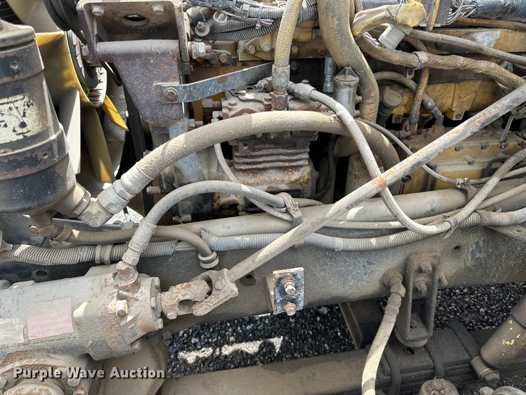 image for item DP8384 1992 International  9200 dump truck