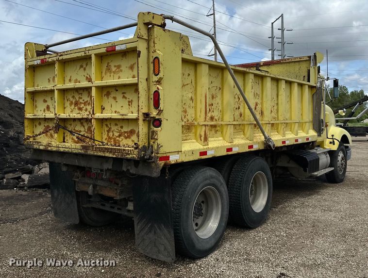 image for item DP8385 1993 International  9400 dump truck