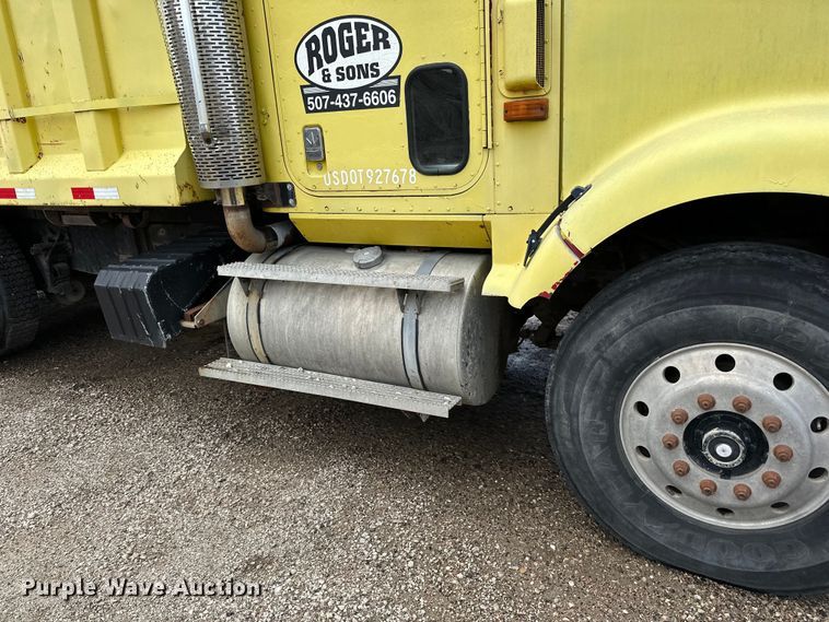 image for item DP8385 1993 International  9400 dump truck