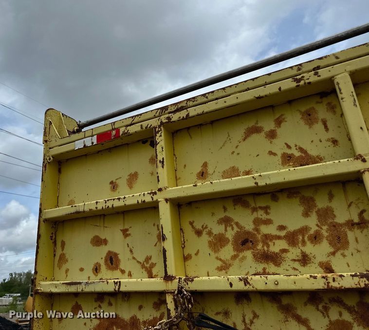 image for item DP8385 1993 International  9400 dump truck