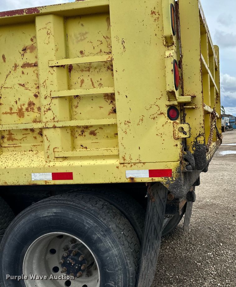 image for item DP8385 1993 International  9400 dump truck