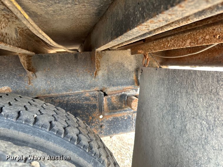 image for item DP8385 1993 International  9400 dump truck