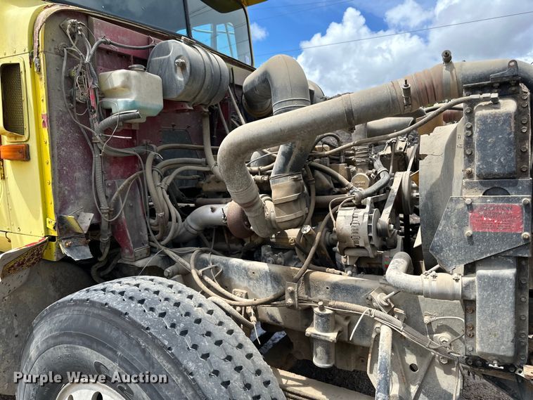 image for item DP8385 1993 International  9400 dump truck