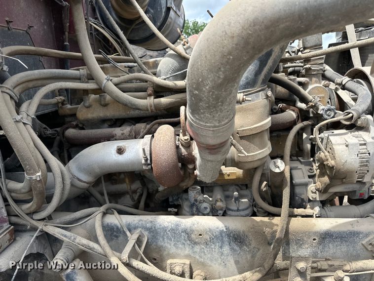 image for item DP8385 1993 International  9400 dump truck