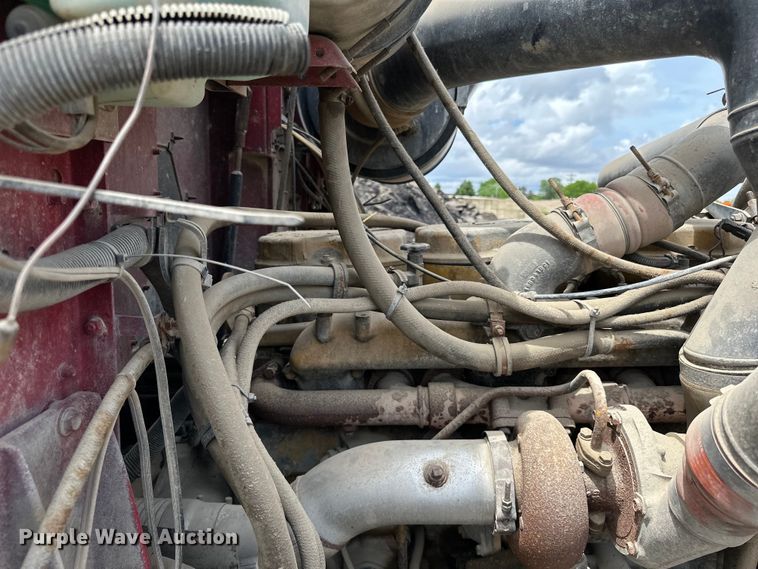 image for item DP8385 1993 International  9400 dump truck