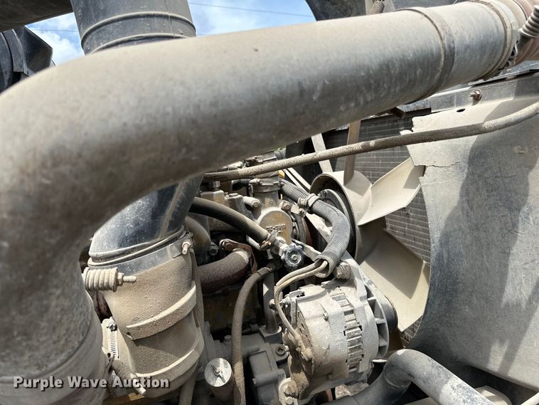 image for item DP8385 1993 International  9400 dump truck