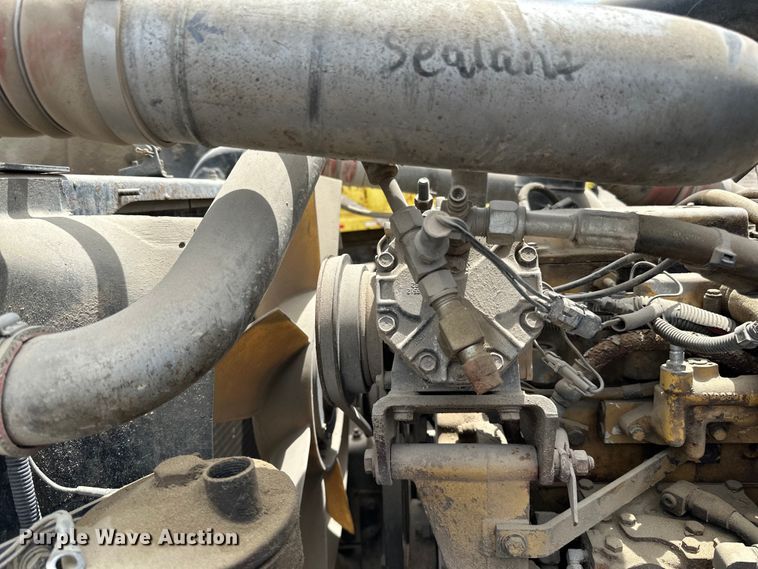 image for item DP8385 1993 International  9400 dump truck