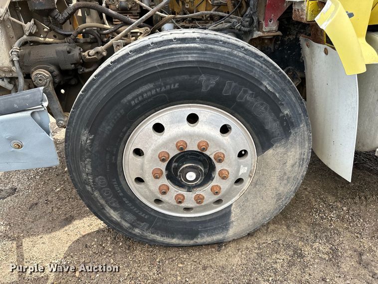 image for item DP8385 1993 International  9400 dump truck