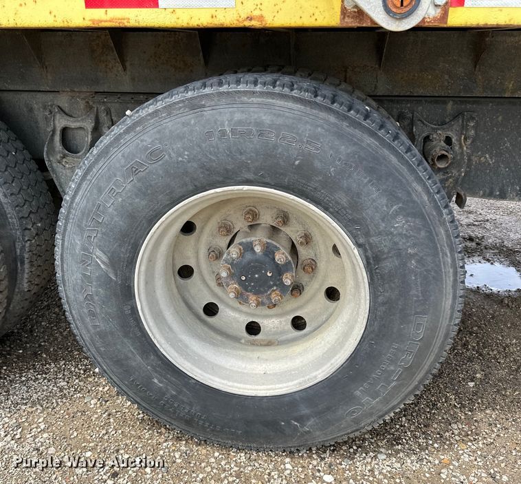 image for item DP8385 1993 International  9400 dump truck