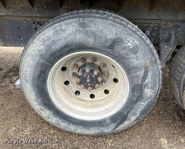 image for item DP8385 1993 International  9400 dump truck