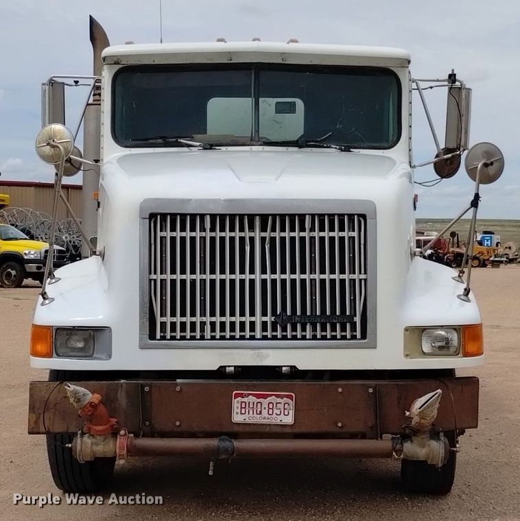 image for item DQ6112 1997 International 9200 water truck