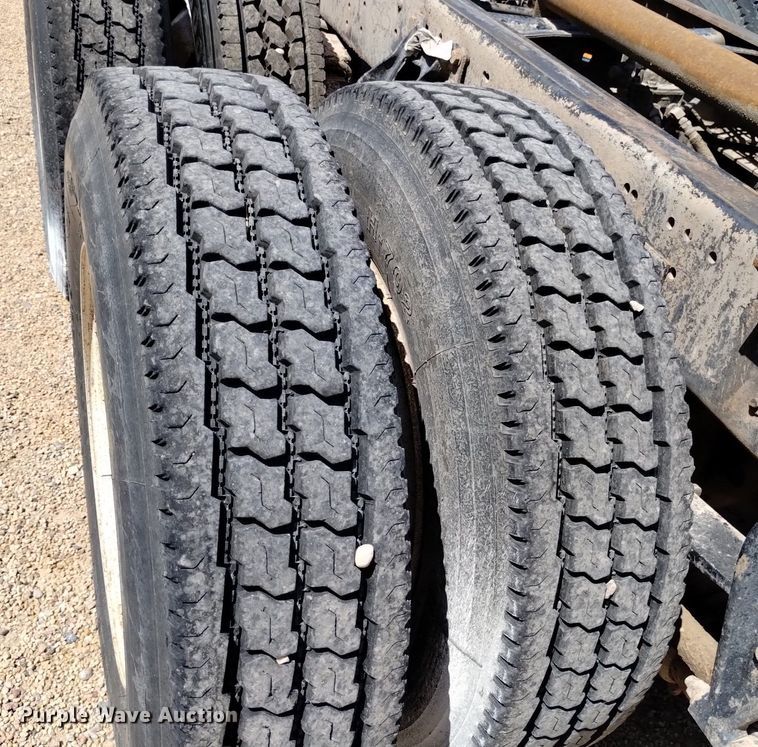 image for item DQ6112 1997 International 9200 water truck