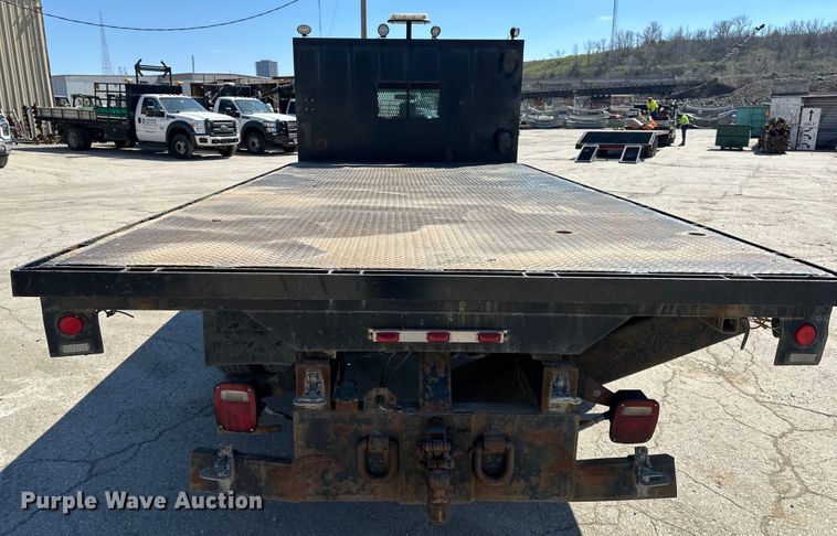 image for item DQ6434 2016 Ford F550 Super Duty XL flatbed truck