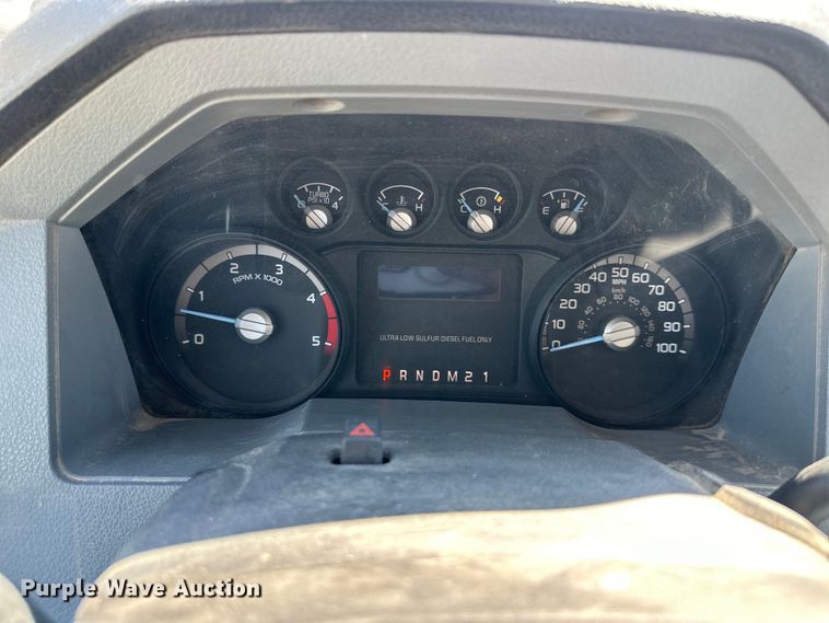 image for item DQ6434 2016 Ford F550 Super Duty XL flatbed truck