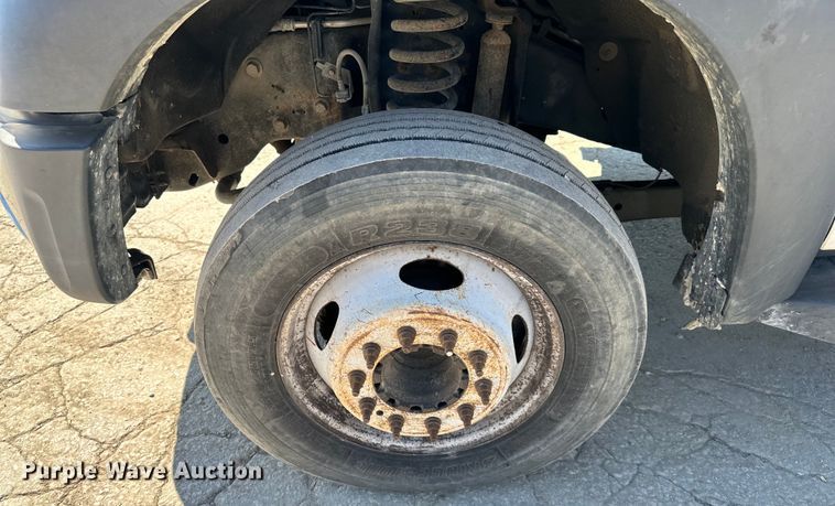 image for item DQ6434 2016 Ford F550 Super Duty XL flatbed truck