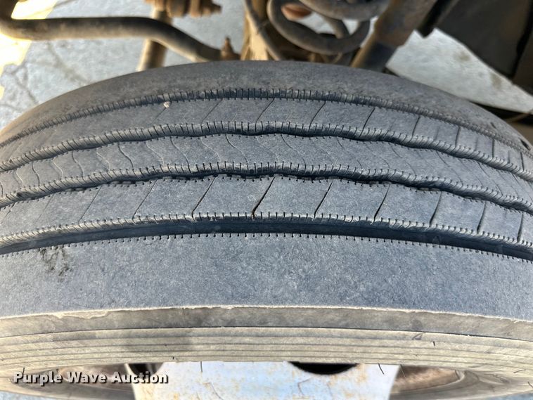 image for item DQ6434 2016 Ford F550 Super Duty XL flatbed truck