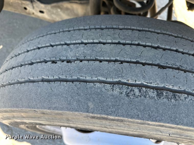 image for item DQ6434 2016 Ford F550 Super Duty XL flatbed truck