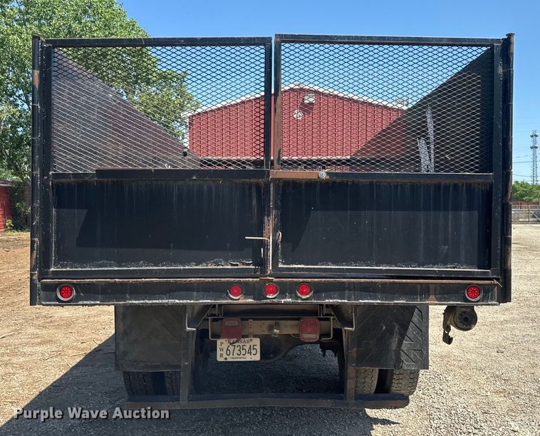 image for item DQ6772 1995 Ford F700 dump truck