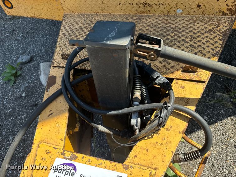 image for item DQ6773 2007 Interstate  equipment trailer