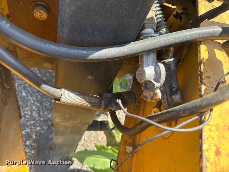 image for item DQ6773 2007 Interstate  equipment trailer