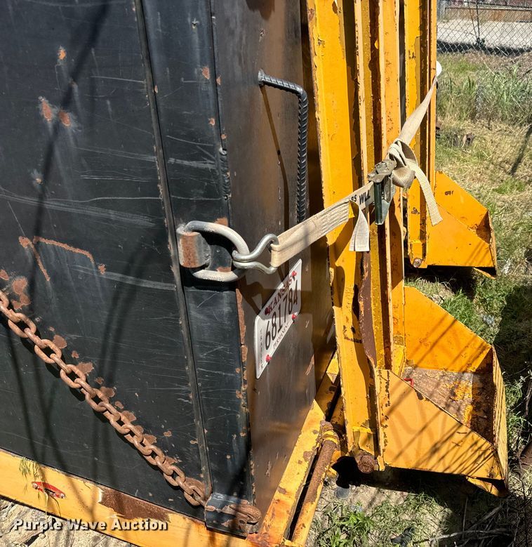 image for item DQ6773 2007 Interstate  equipment trailer